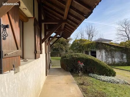 propriété 3 pièces 90 m²