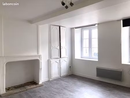 studio 1 pièce 31 m²