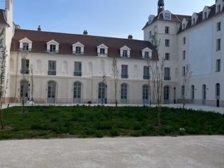 appartement 2 pièces 85 m²