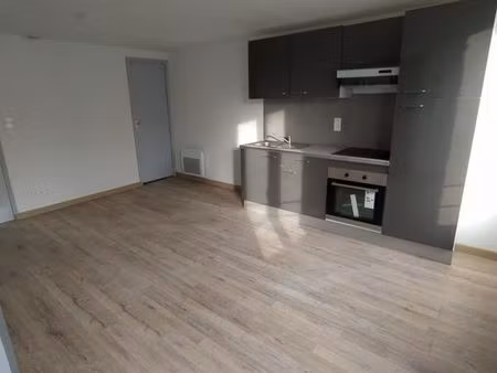 location - appartement - wignehies◊