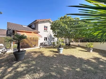 maison 4 pièces 136 m²