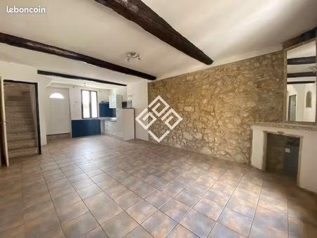 maison de village 3 pièces 64 m²
