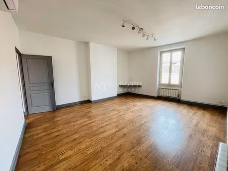 appartement 2 pièces 63 m²