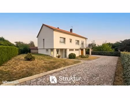 maison 6 pièces 120 m²