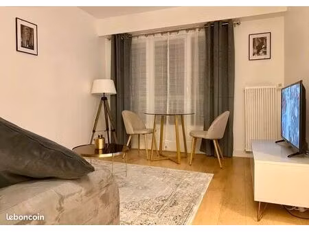 studio 1 pièce 26 m²