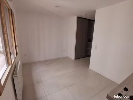 studio 1 pièce 22 m²