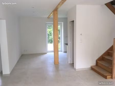 appartement t4 climatisé sur parc 1ha