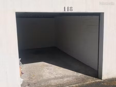 loue garage proche parc rivière