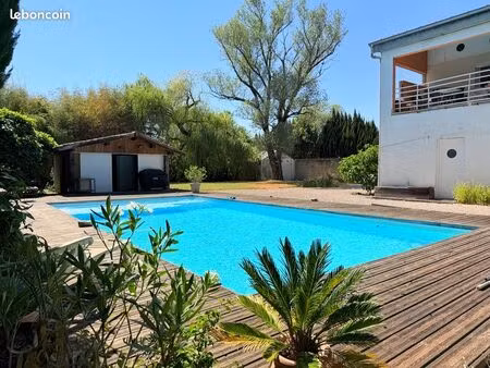 maison familiale avec piscine et dépendances - 130m2 - viriat
