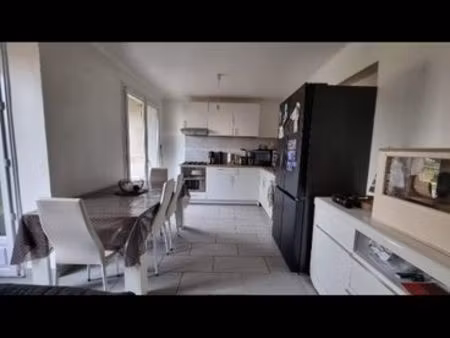 t3 de 58m2 avec balcon résidence claret