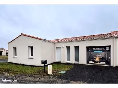 pavillon 4 pièces 80 m²