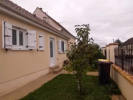 location maison 2 pièces 45 m² à pécy (77970)  660 €