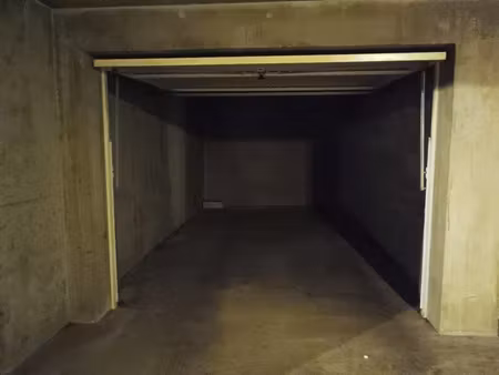location parking 15 m² à annemasse (74100)  110 €