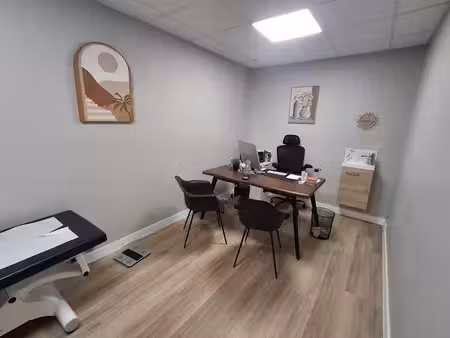location locaux professionnels 0 pièces 12.5 m² à dijon (21000)  625 €