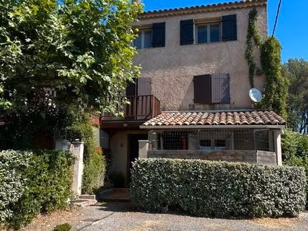 appartement t3 avec vue et jardin