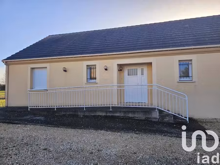 location locaux professionnels 4 pièces 20 m² à charmoy (89400)  550 €