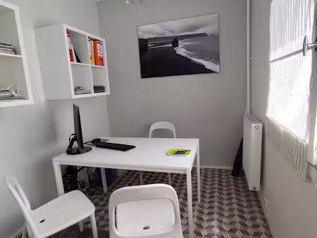 location locaux professionnels 0 pièces 20 m² à montpellier (34000)  600 €