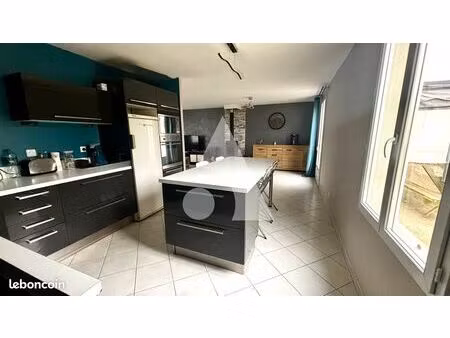 maison 7 pièces 127 m²