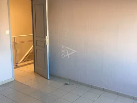 location locaux professionnels 8 pièces 139 m² à petite synthe (59640)  1 980 €