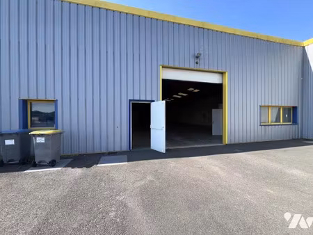 location locaux professionnels à grandchamps-des-fontaines (44119)  1 600 €