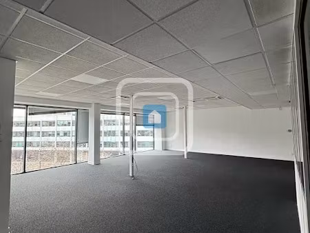 location locaux professionnels 0 pièces 233 m² à reims (51100)  2 913 €