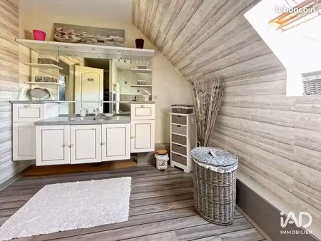 maison familiale 7 pièces 179 m²