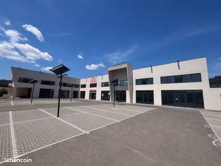 bureaux 62 m² le luc