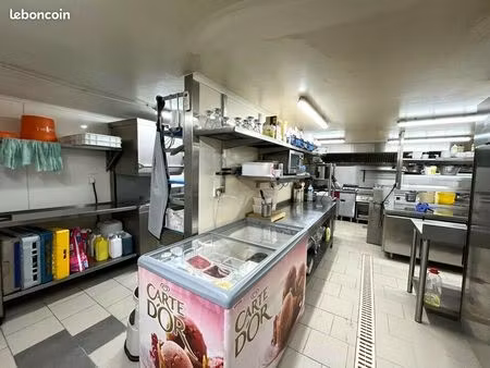 local commercial 323 m² fayence