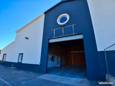 hangar bureaux