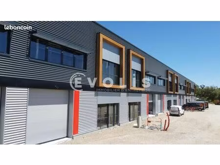 local d'activité 1 279 m²