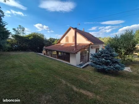 maison individuelle avec grand terrain