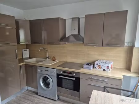 location appartement meublé f2 30m²