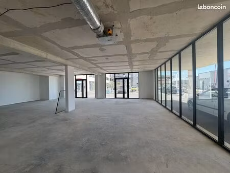local commercial 157 m² le luc