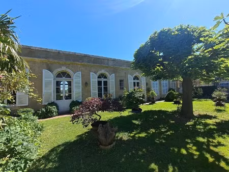 belle maison de plain-pied avec jardin clos coeur de lectour