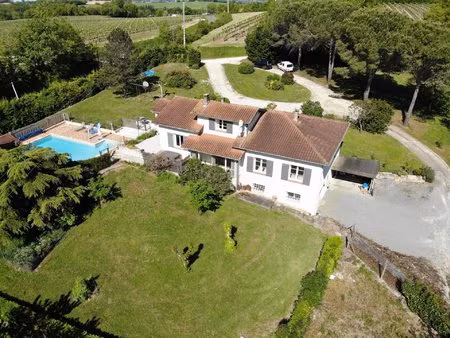 agréable villa avec piscine sur les coteaux de condom
