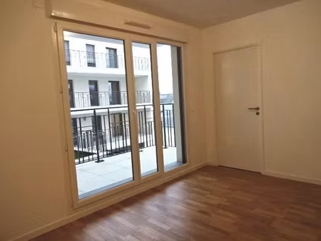 location appartement 2 pièces 39.7 m² à chatillon (92320)  1 060 €