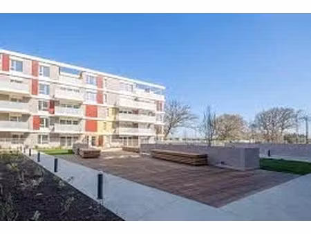 location appartement 3 pièces 75.5 m² à monteux (84170)  860 €