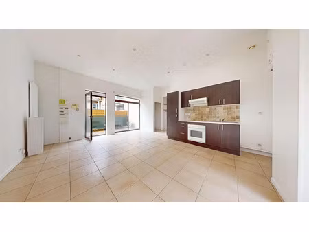 location appartement 2 pièces 44.44 m² à saint-georges-de-reneins (69830)  495 €
