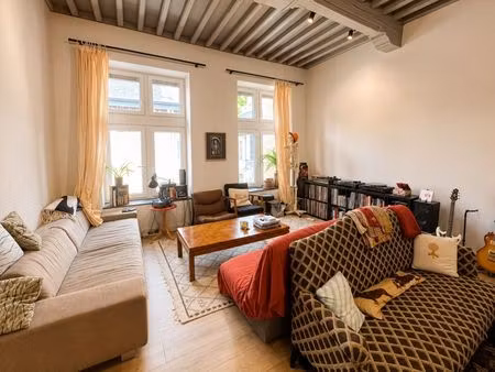 appartement à louer à rue saint jacques 19 ère (vbe45457)