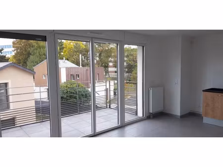 location appartement 3 pièces 58.93 m² à tours (37000)  733 €