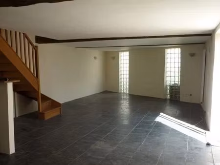 location maison 5 pièces 110 m² à saint-georges-de-reneins (69830)  865 €