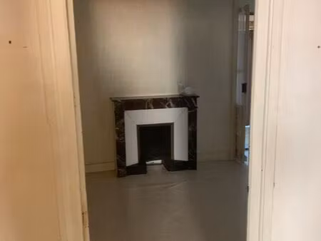 immeuble de rapport 200 m² – rendement 9 6% – 3 appartements loués (1200/mois) – lamastre 