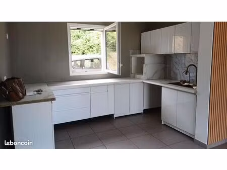 villa 4 pièces 85 m²