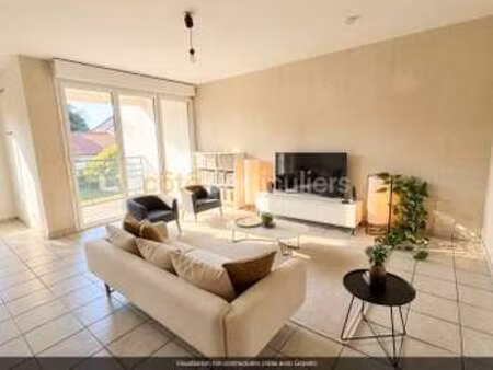 location appartement 2 pièces à nantes (44000) : à louer 2 pièces / 49m² nantes