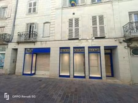 location bureaux et commerces à saumur (49400) : à louer / 115m² saumur