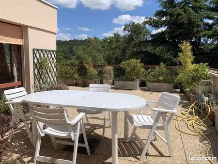 rare appartement toit terrasse vue sur vallée