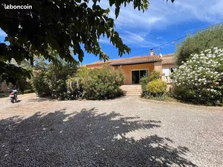 villa 2 pièces 131 m²