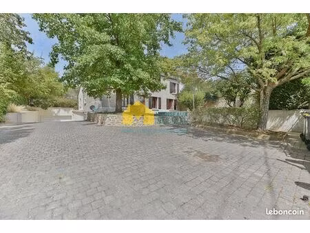 maison 7 pièces 152 m²