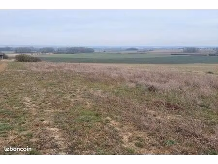 terrain 1 037 m² rethel