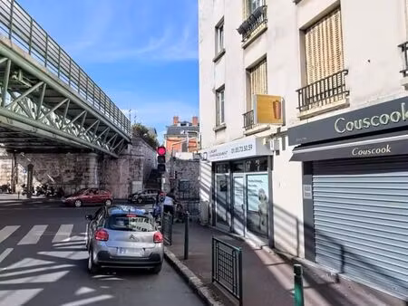 local commercial 133 m²